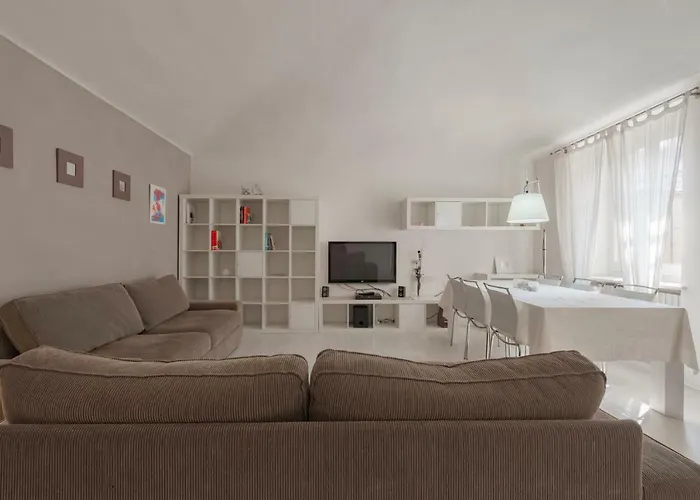 Porta Nuova Apt X6 With Balcony