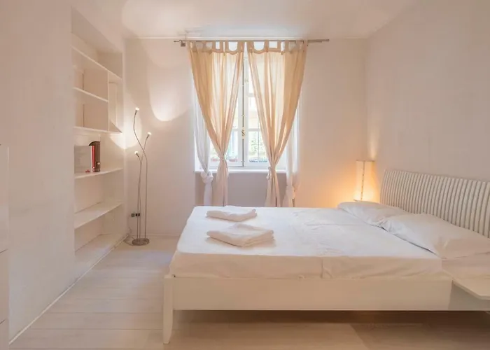 Porta Nuova Apt X6 With Balcony