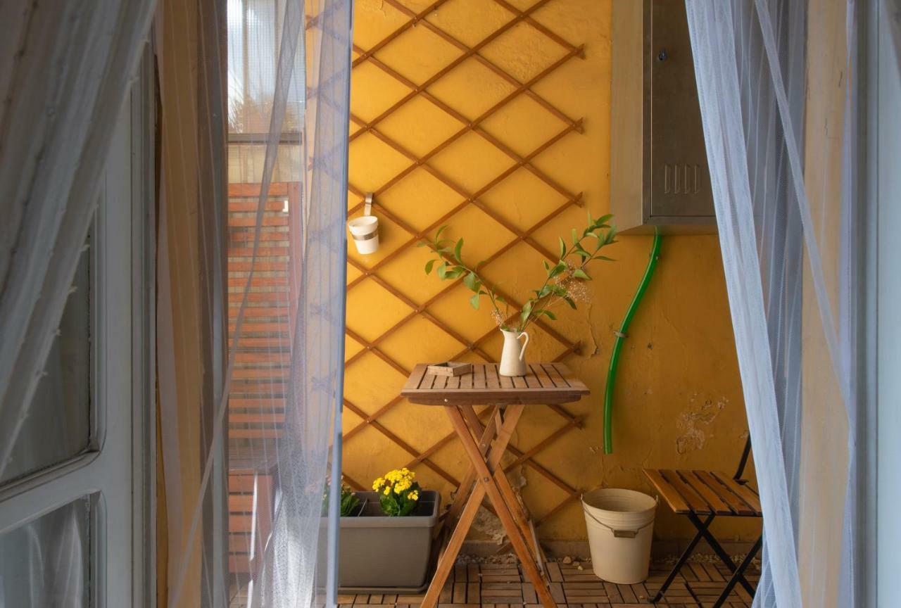 Porta Nuova X6 With Balcony *