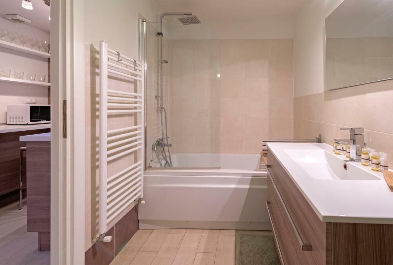 Apartment Porta Nuova X6 With Balcony Turin